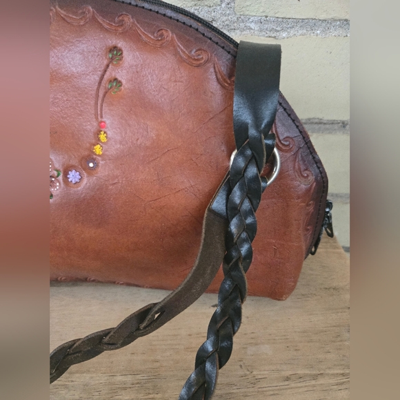 Vintage Stamped Leather Bag - Picture 4 of 11